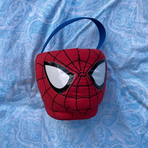 Trick or Treat 🎃 SpiderMan Basket - Picture 5 of 6